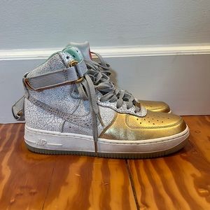 Nike Air Force One - women’s 8. Like New. Limited edition